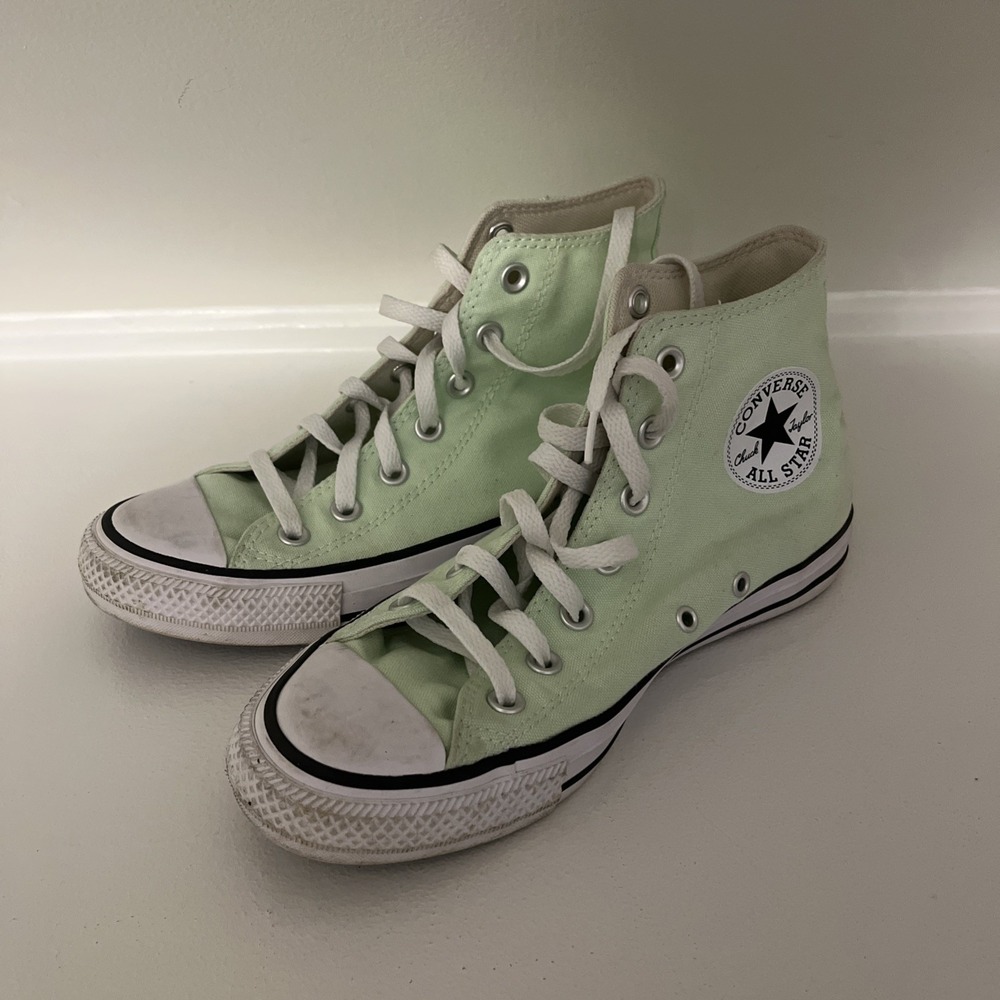 Converse Chuck Taylor All Star Hi Top, Style# A08582C, Size M5/ W7, Avocado HTF